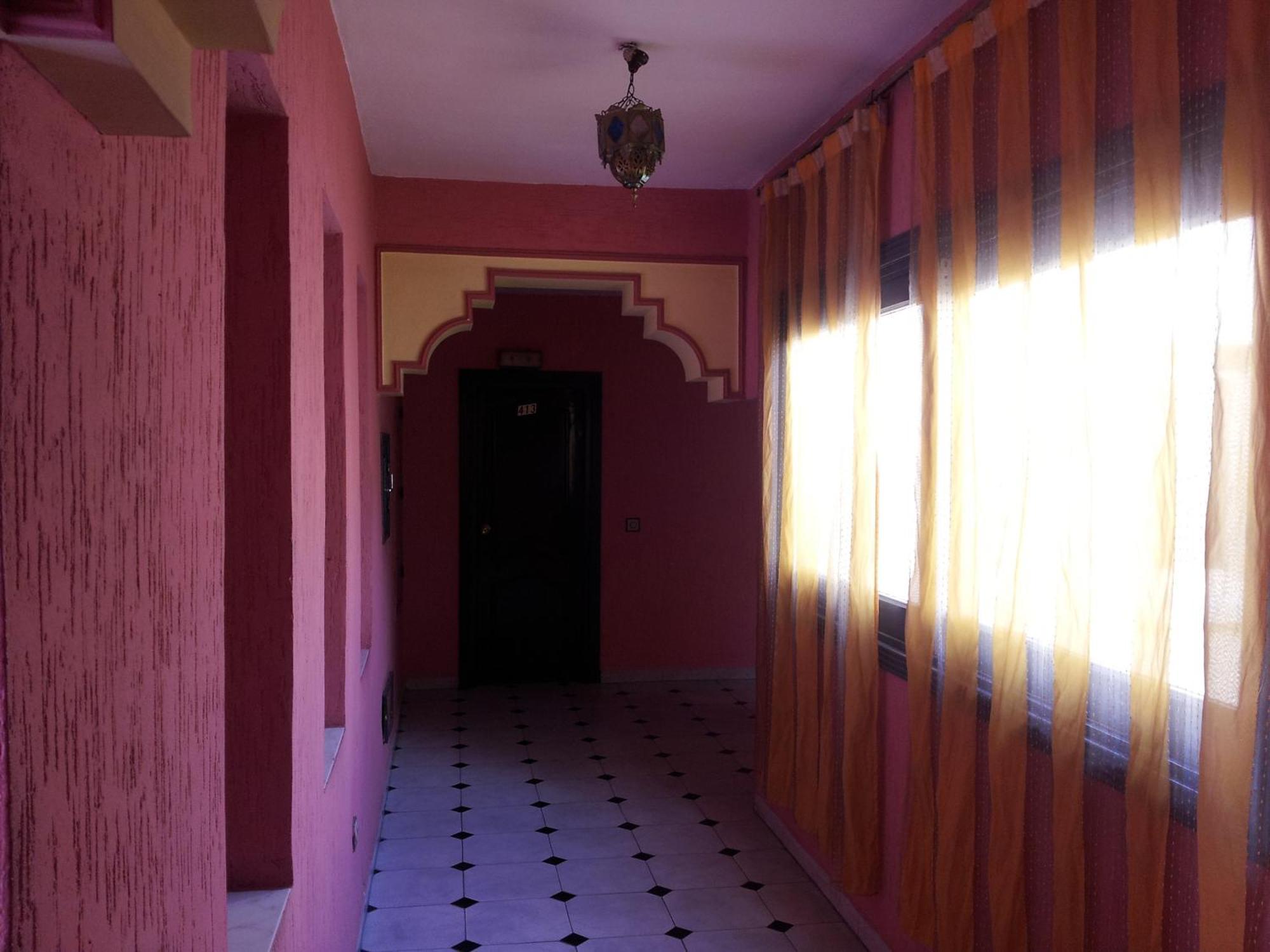 Hotel La Giralda Надор Екстериор снимка