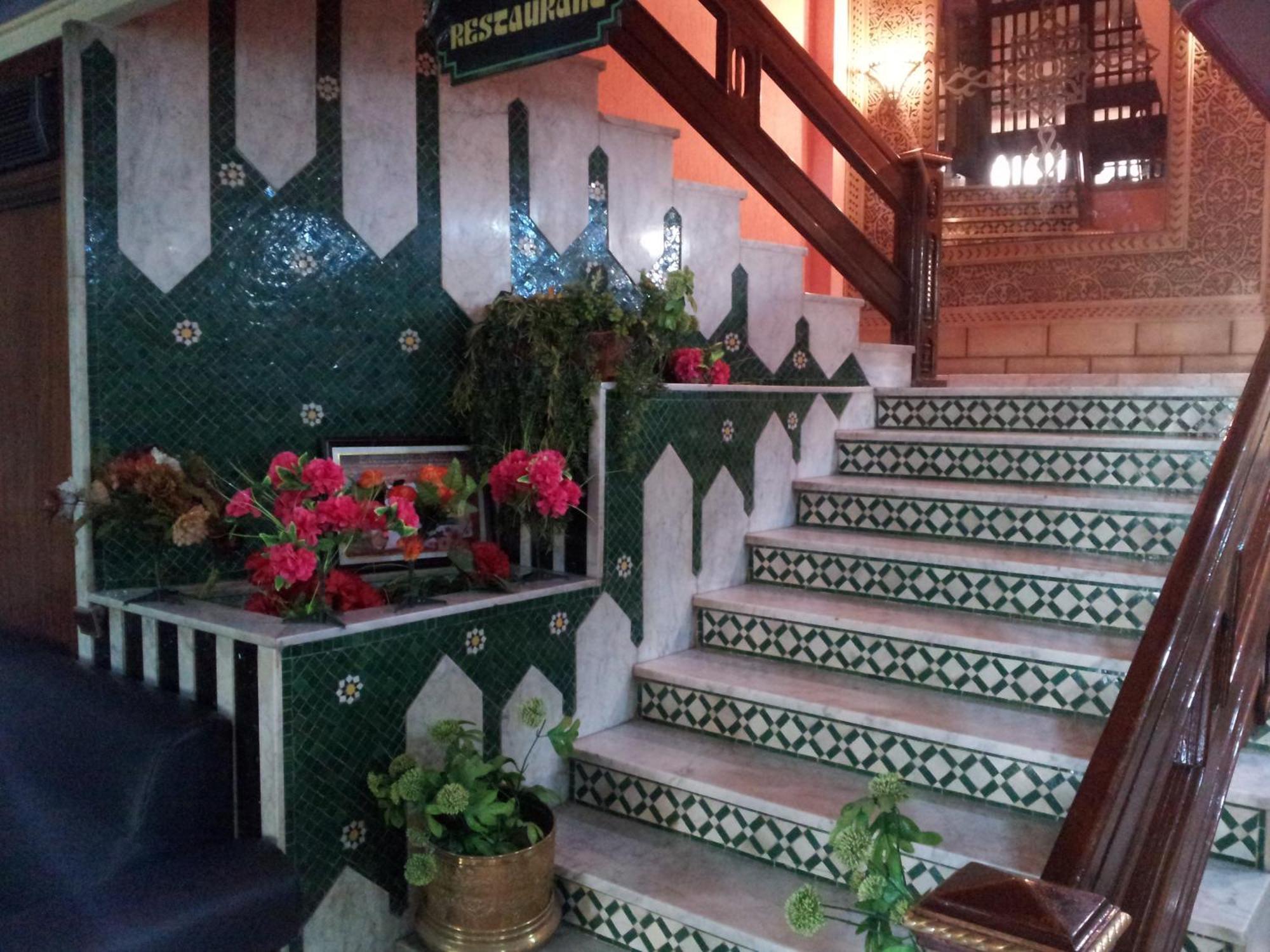 Hotel La Giralda Надор Екстериор снимка