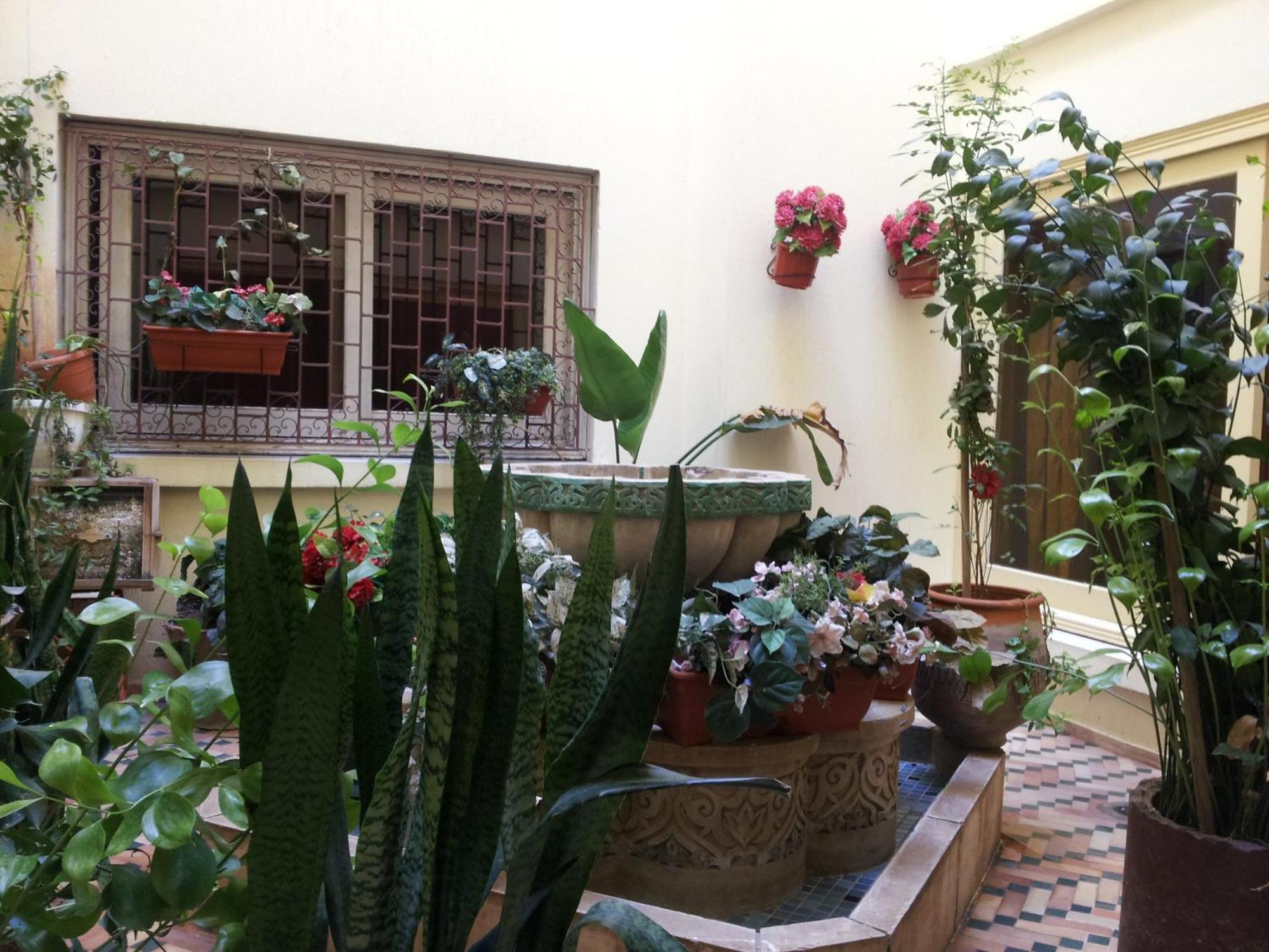 Hotel La Giralda Надор Екстериор снимка