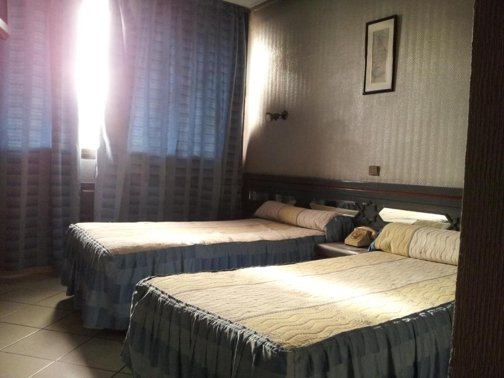 Hotel La Giralda Надор Екстериор снимка