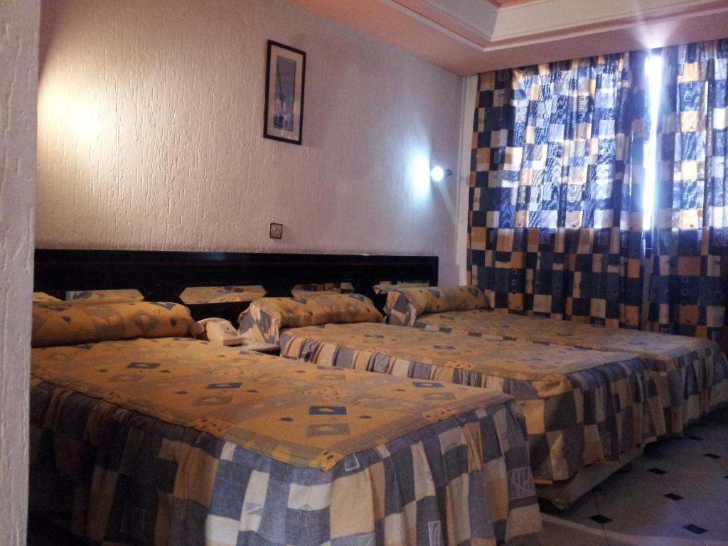 Hotel La Giralda Надор Екстериор снимка